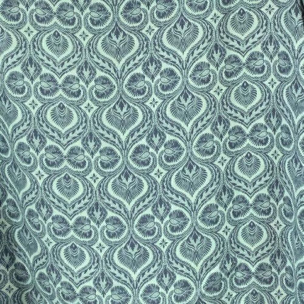 NWT Finn & Grace Green & Blue crewneck shirt small - Picture 8 of 9